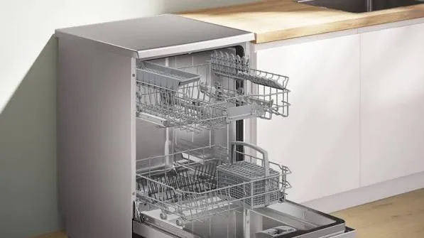 Lave-vaisselle Pose Libre 13 couverts Reconditionné BOSCH SMS2HTI06E