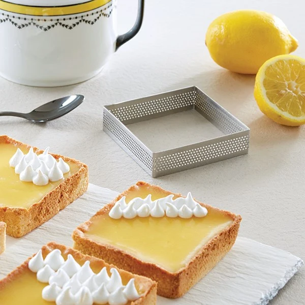 Cadre à tarte perforé en inox carré 8 cm Mathon