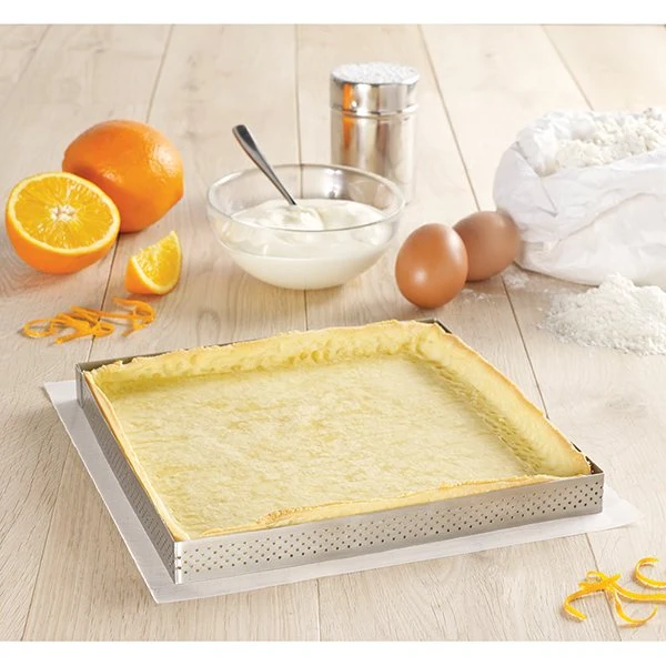 Cercle à tarte perforé carré 17,5 cm De Buyer