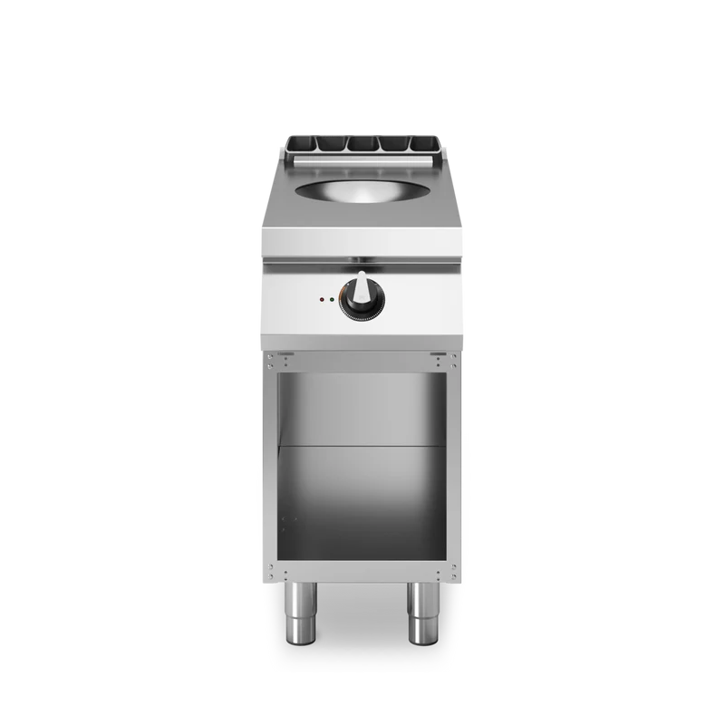 Wok à induction sur meuble ouvert